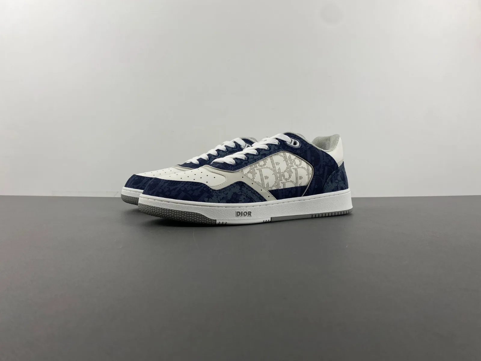 Dior B27 Low Dior Oblique Galaxy “White Dark Blue” — photo 9 of 17