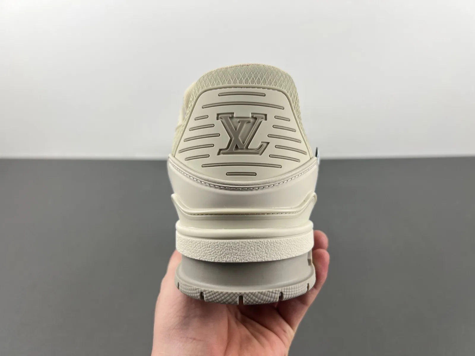 Louis Vuitton Trainer “Beige Grey” — photo 17 of 17