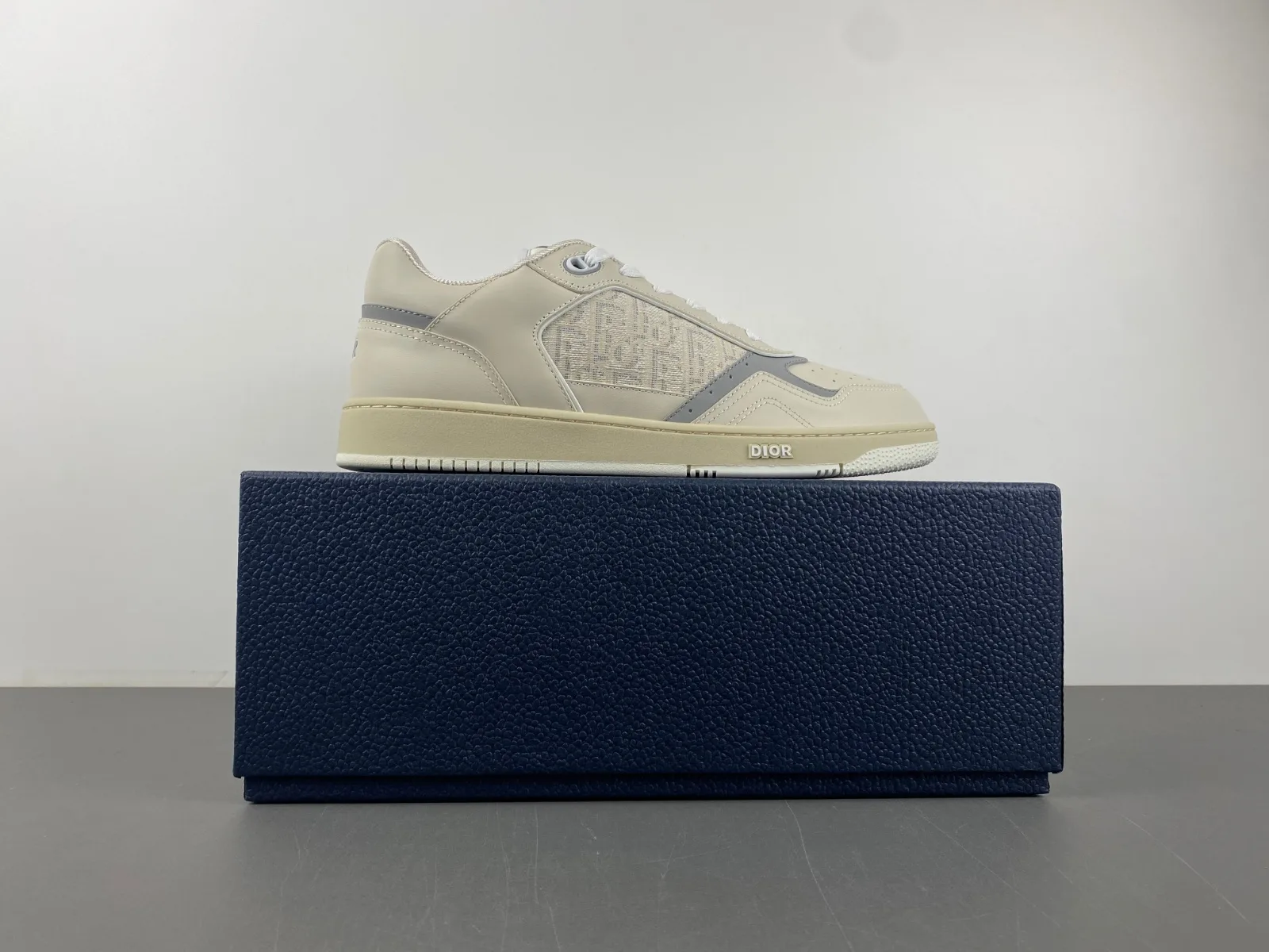 Dior B27 Low Dior Oblique Galaxy “Beige Yellow Grey” — photo 6 of 17