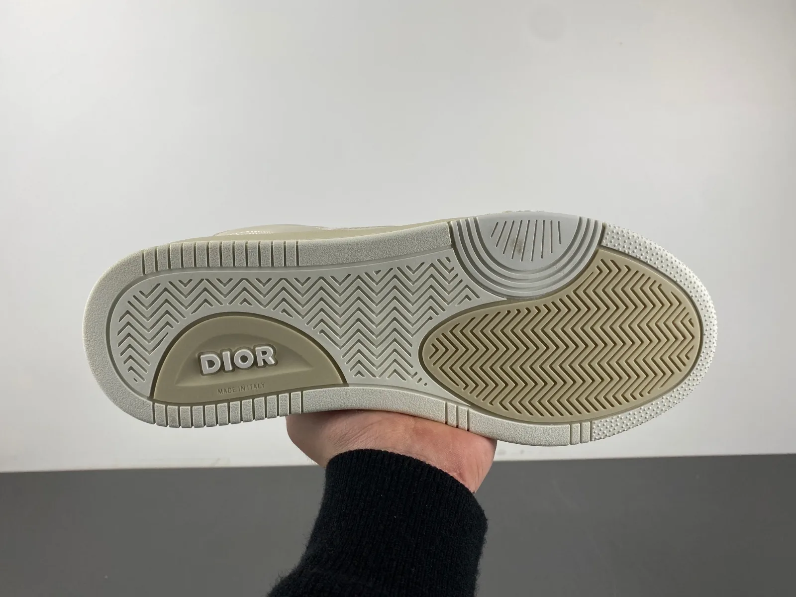 Dior B27 Low Dior Oblique Galaxy “Beige Yellow Grey” — photo 14 of 17
