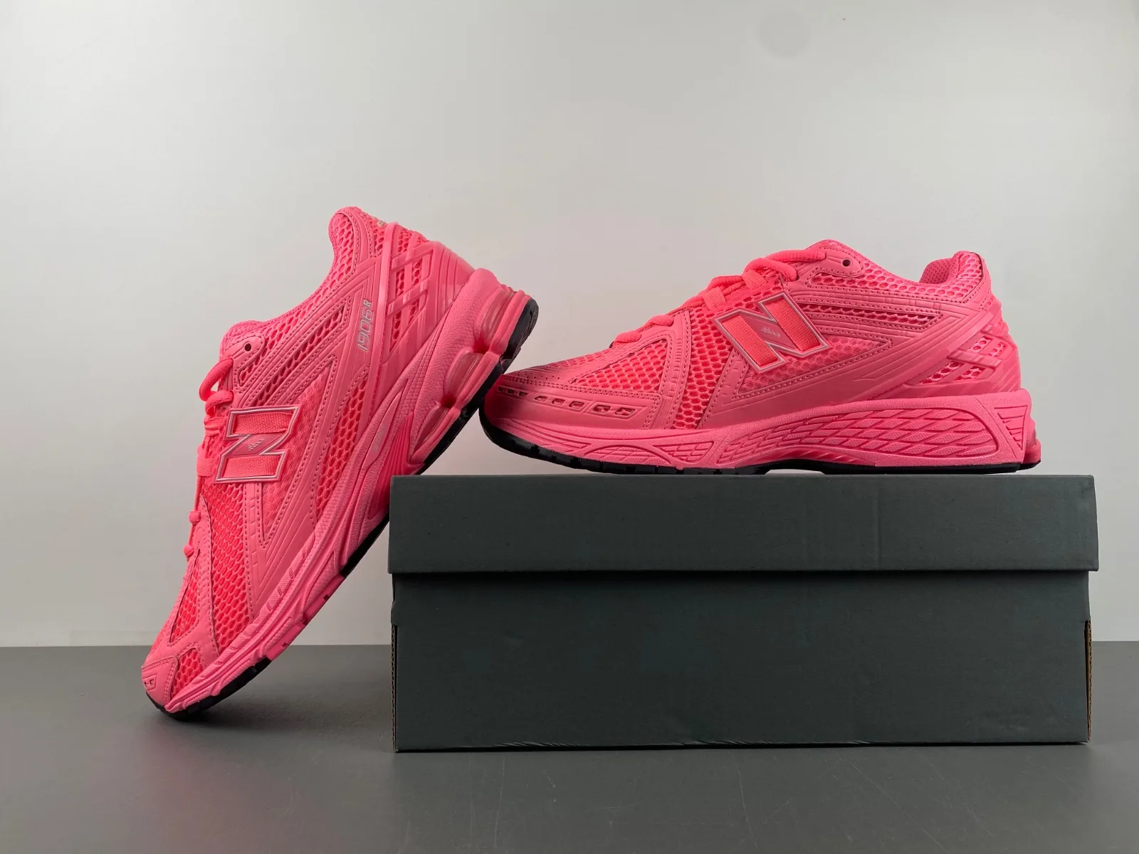 New Balance 1906 “Pink” — photo 5 of 17