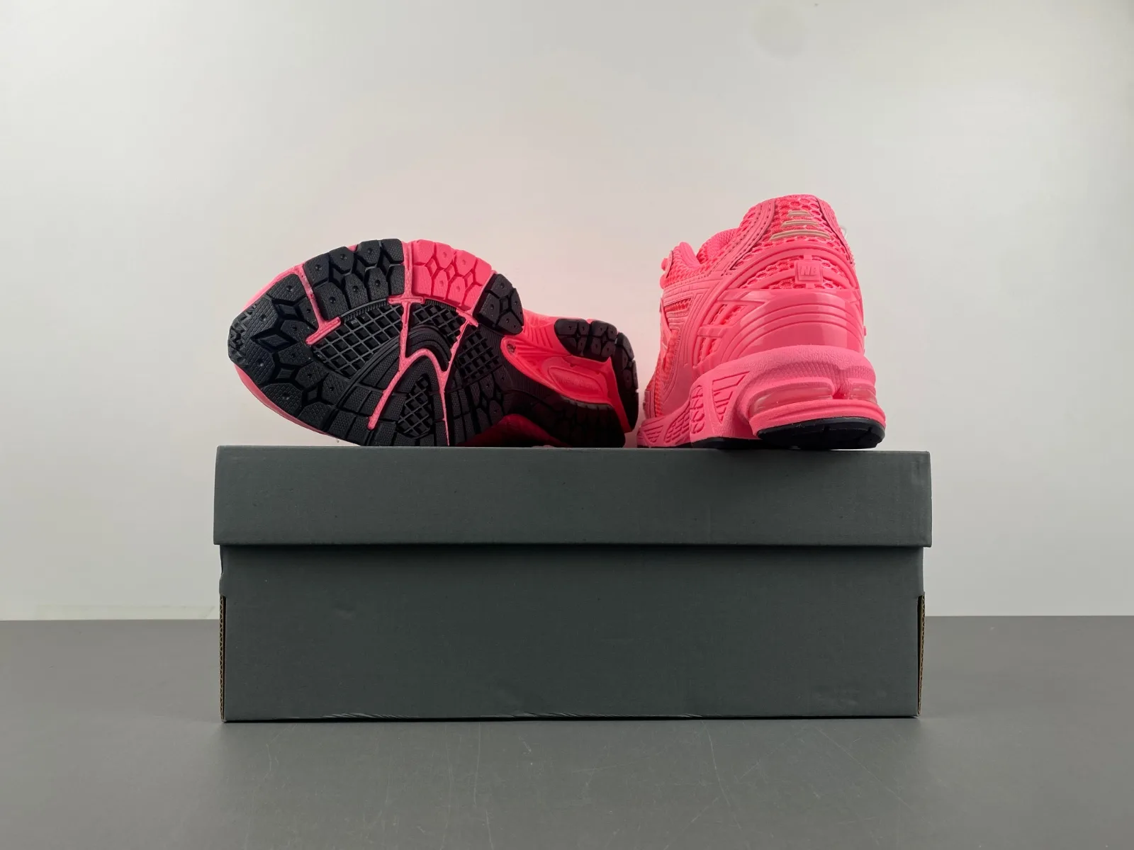 New Balance 1906 “Pink” — photo 6 of 17
