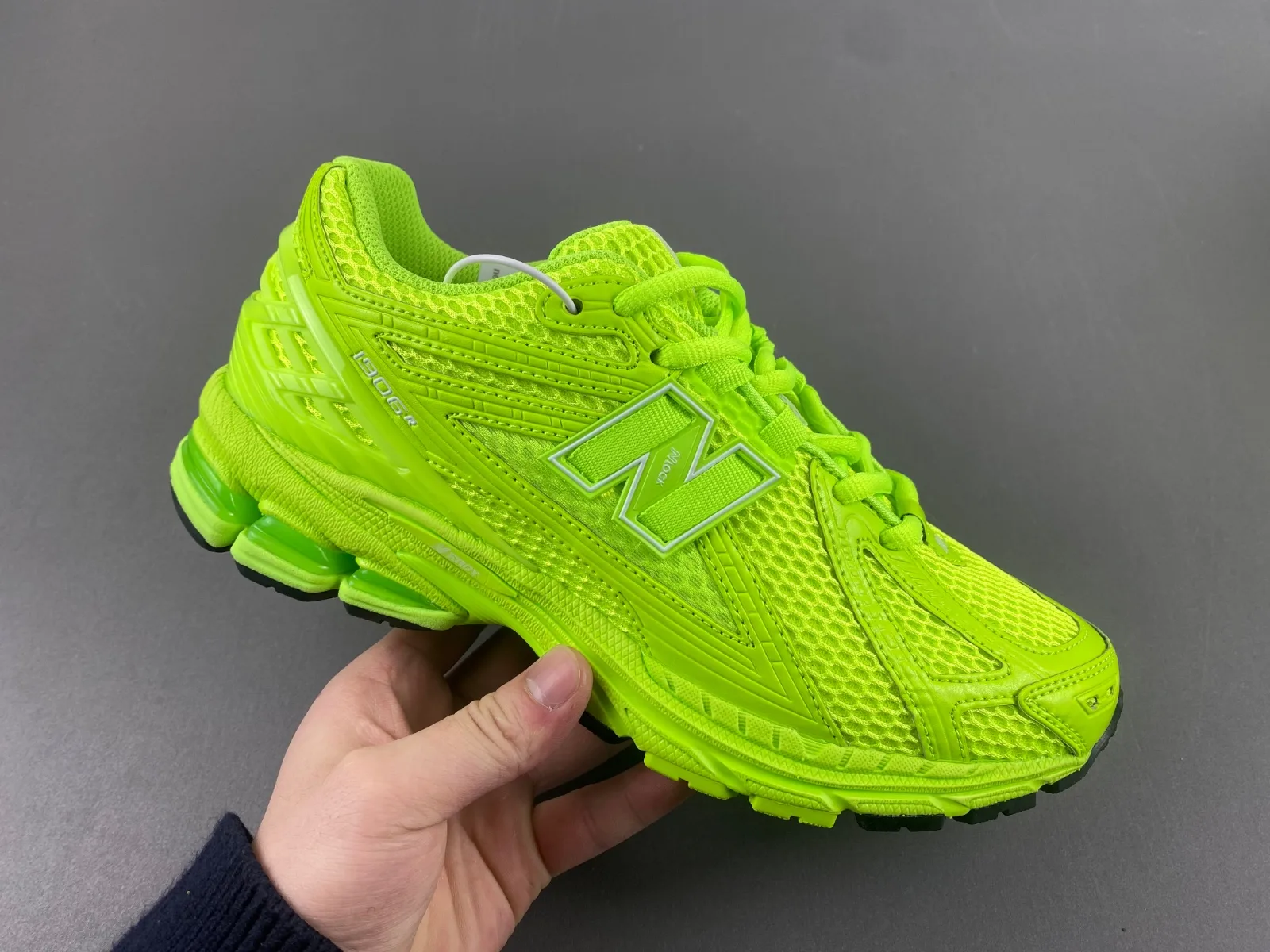 New Balance 1906 “Fluorescent Green” — photo 3 of 17