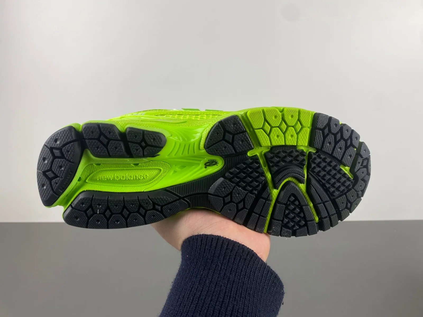 New Balance 1906 “Fluorescent Green” — photo 16 of 17