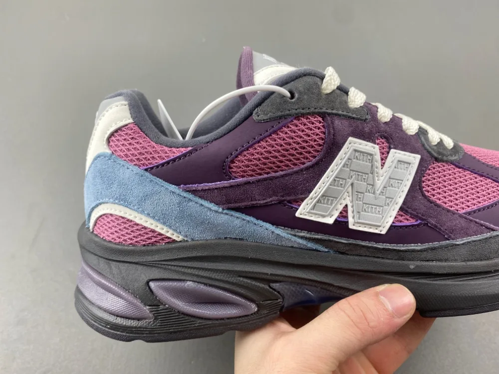 New Balance 2010 “Red Pink” — photo 4 of 17