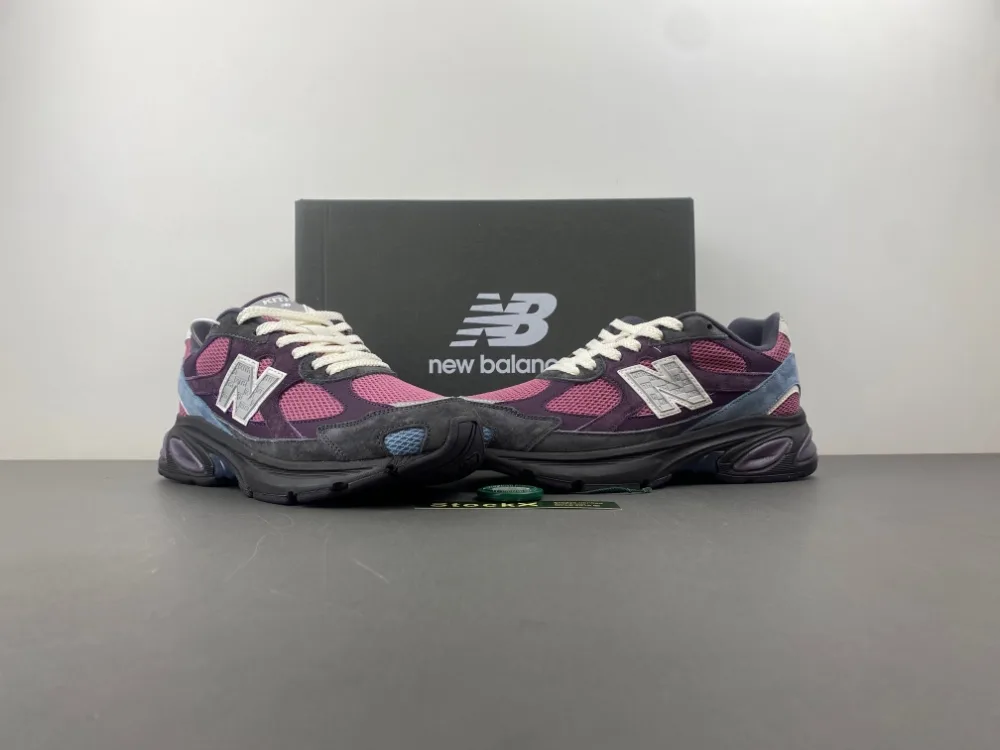 New Balance 2010 “Red Pink” — photo 13 of 17