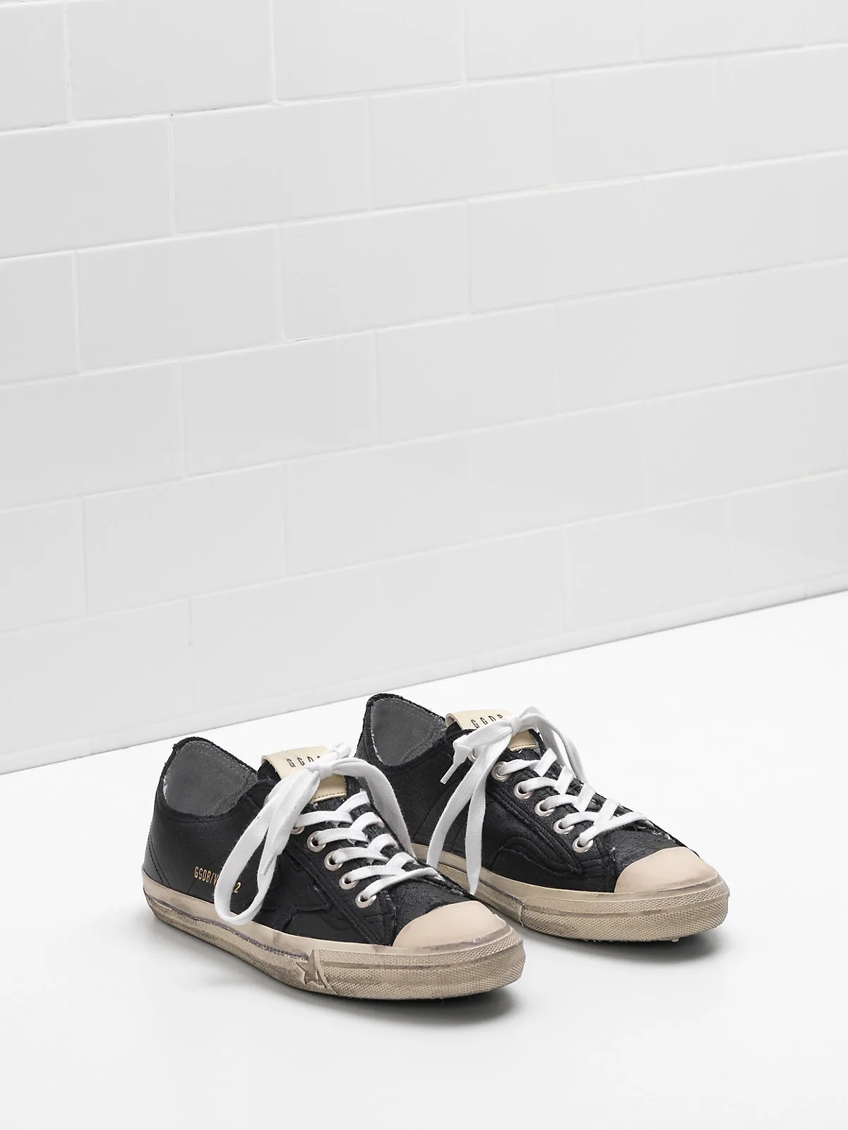 Golden Goose V-star 2 Sneakers G30ws639 — photo 3 of 4