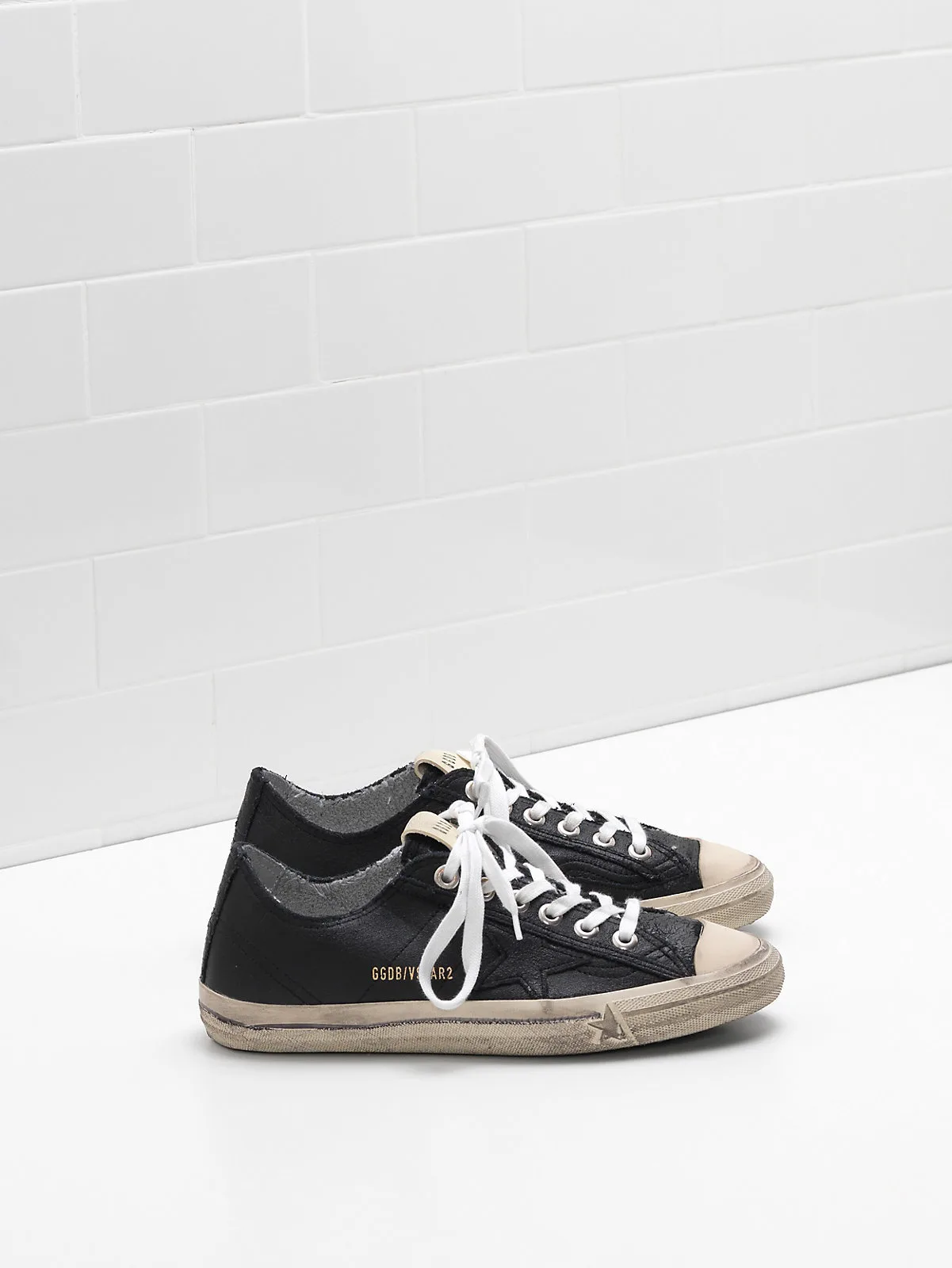 Golden Goose V-star 2 Sneakers G30ws639 — photo 4 of 4