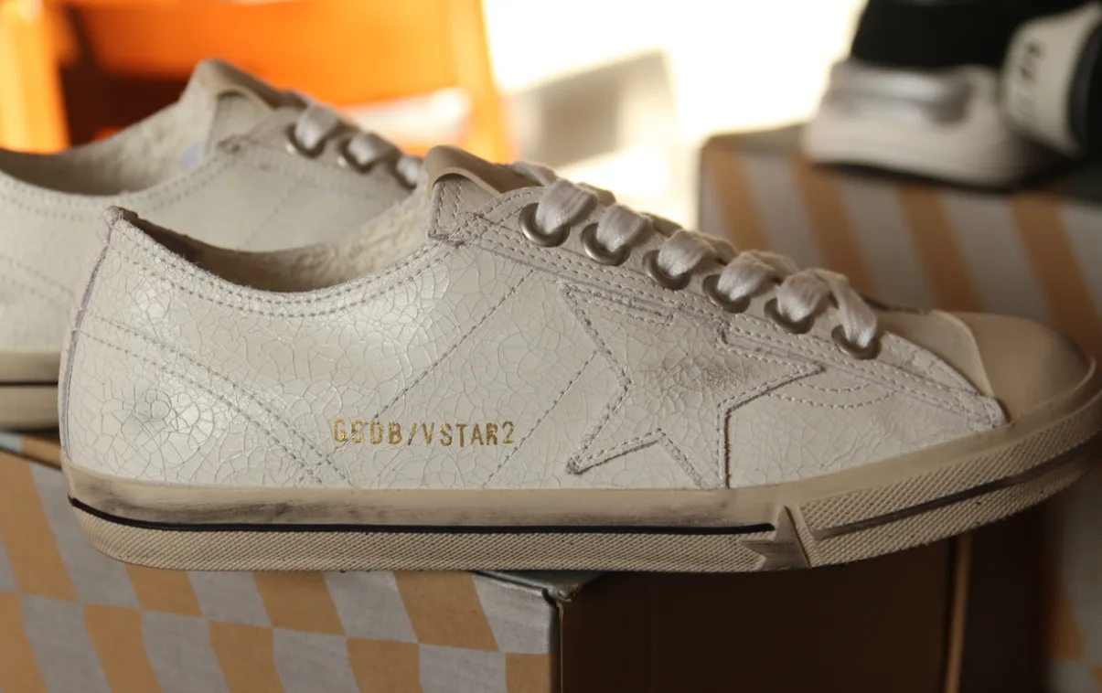 Golden Goose V-star 2 Sneakers Upper — photo 1 of 5