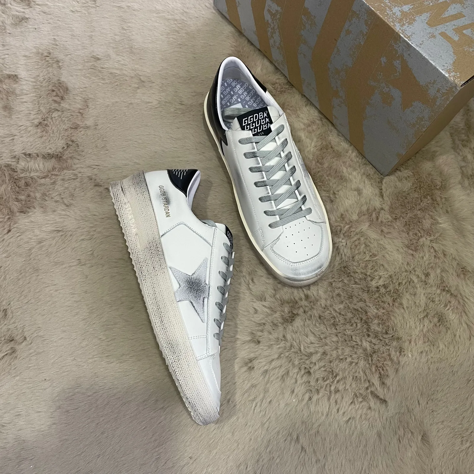 Golden Goose Black and White Stardan Sneakers “White Black” — photo 2 of 6