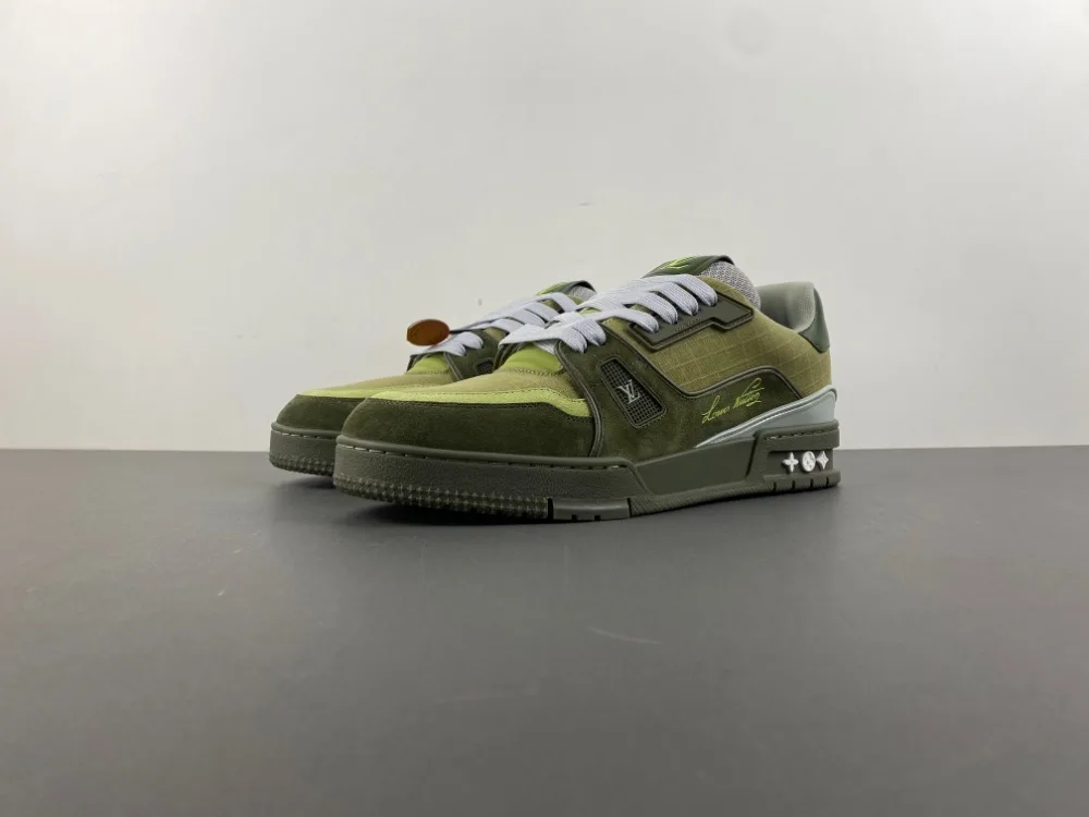 Louis Vuitton Trainer “Green” — photo 1 of 17