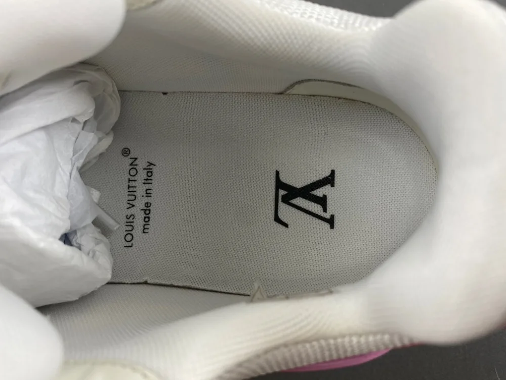 Louis Vuitton Trainer “Pink” — photo 11 of 17