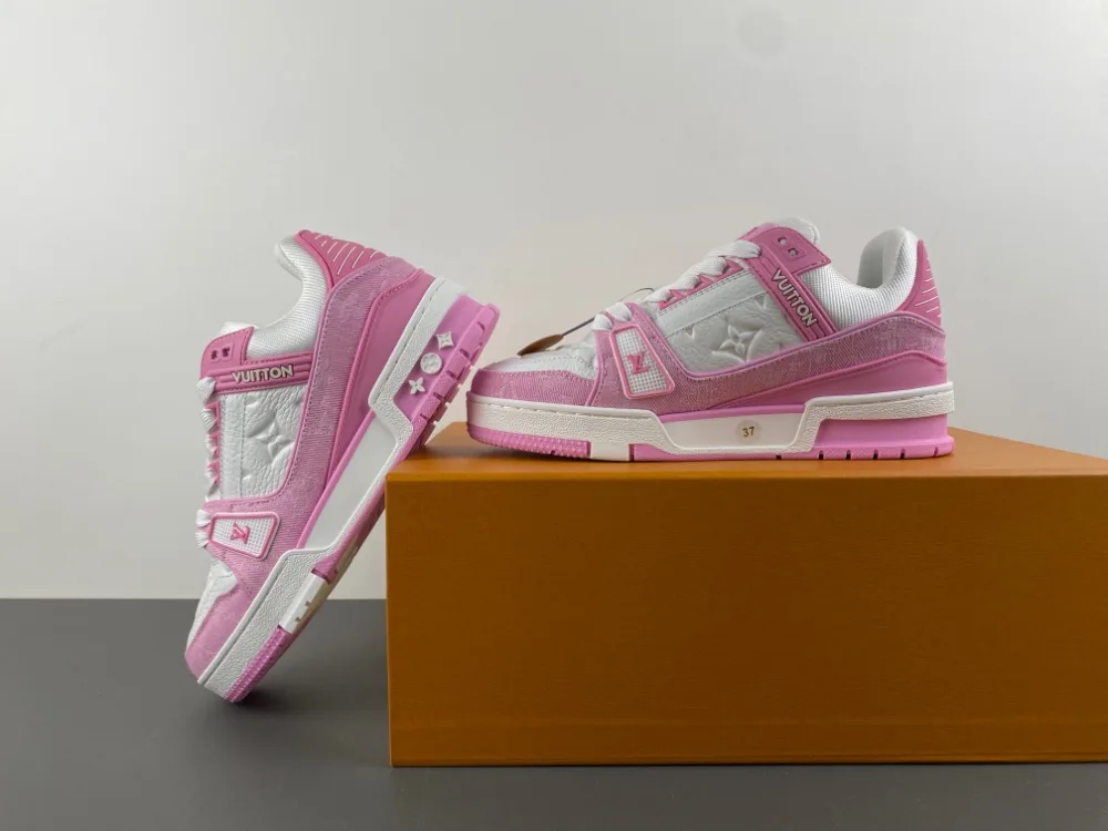 Louis Vuitton Trainer “Pink” — photo 13 of 17
