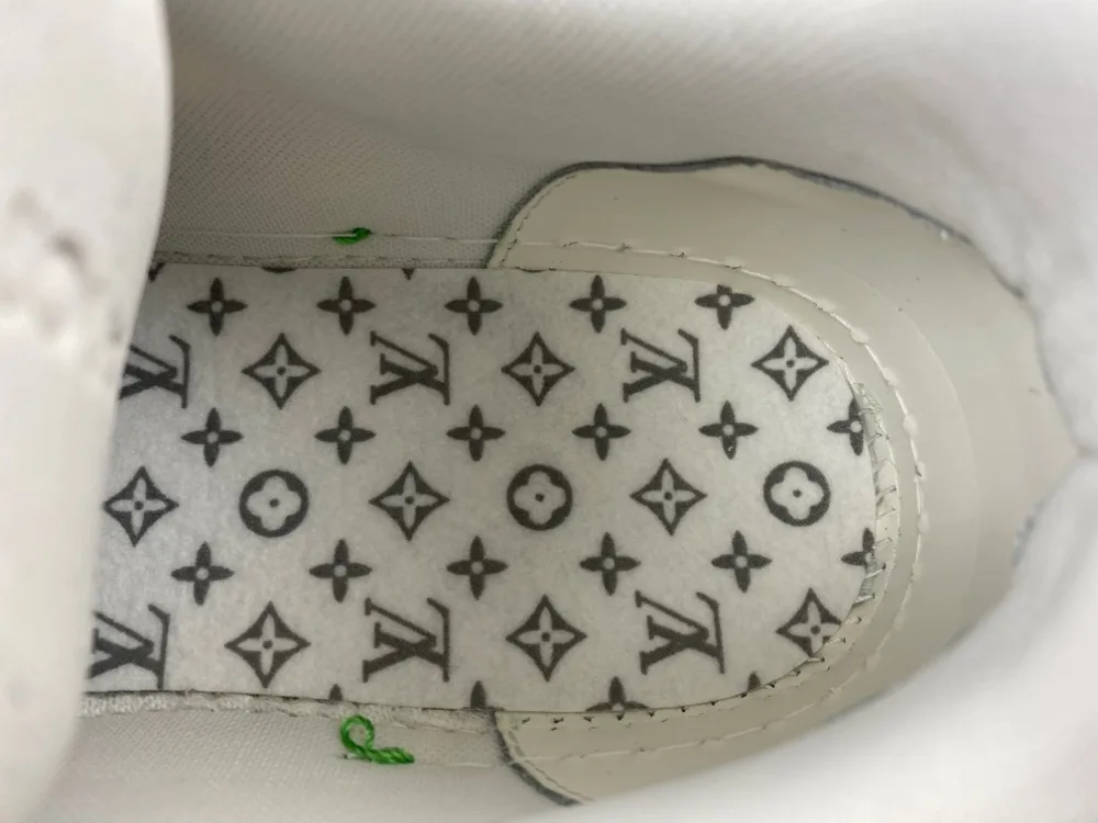 Louis Vuitton Trainer “White Green” — photo 11 of 17