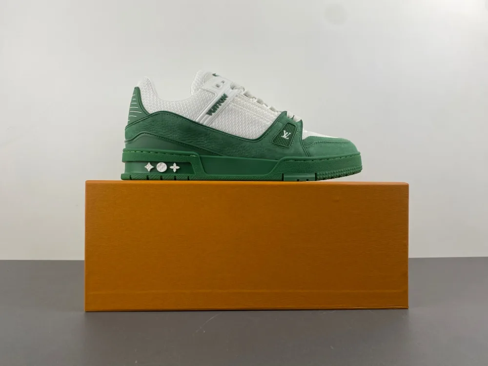 Louis Vuitton Trainer “White Green” — photo 16 of 17