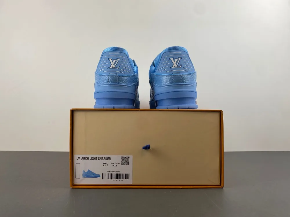 Louis Vuitton Trainer “Sapphire” — photo 16 of 17