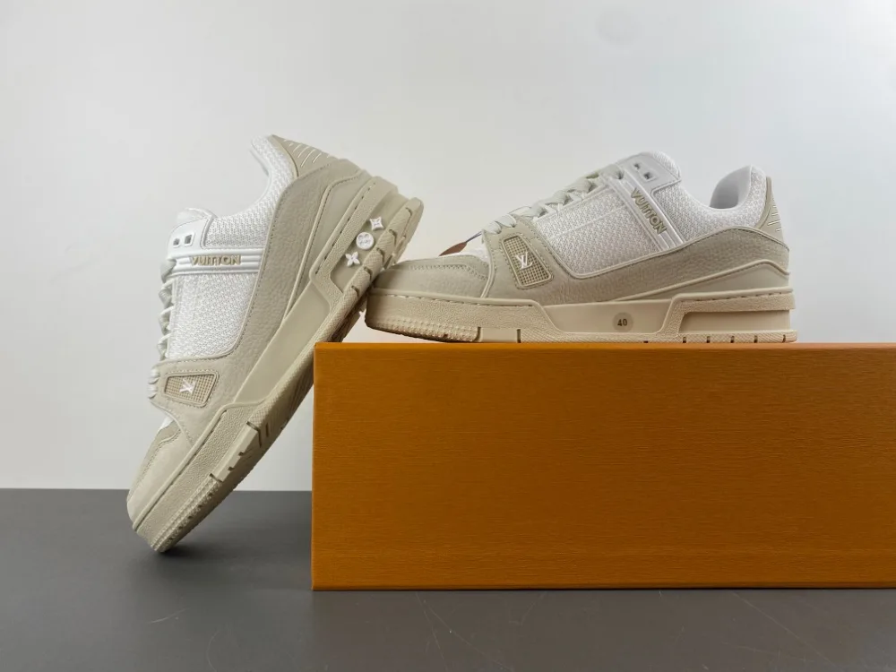 Louis Vuitton Trainer “White Milk Tea” — photo 6 of 17