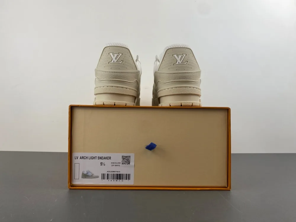 Louis Vuitton Trainer “White Milk Tea” — photo 9 of 17