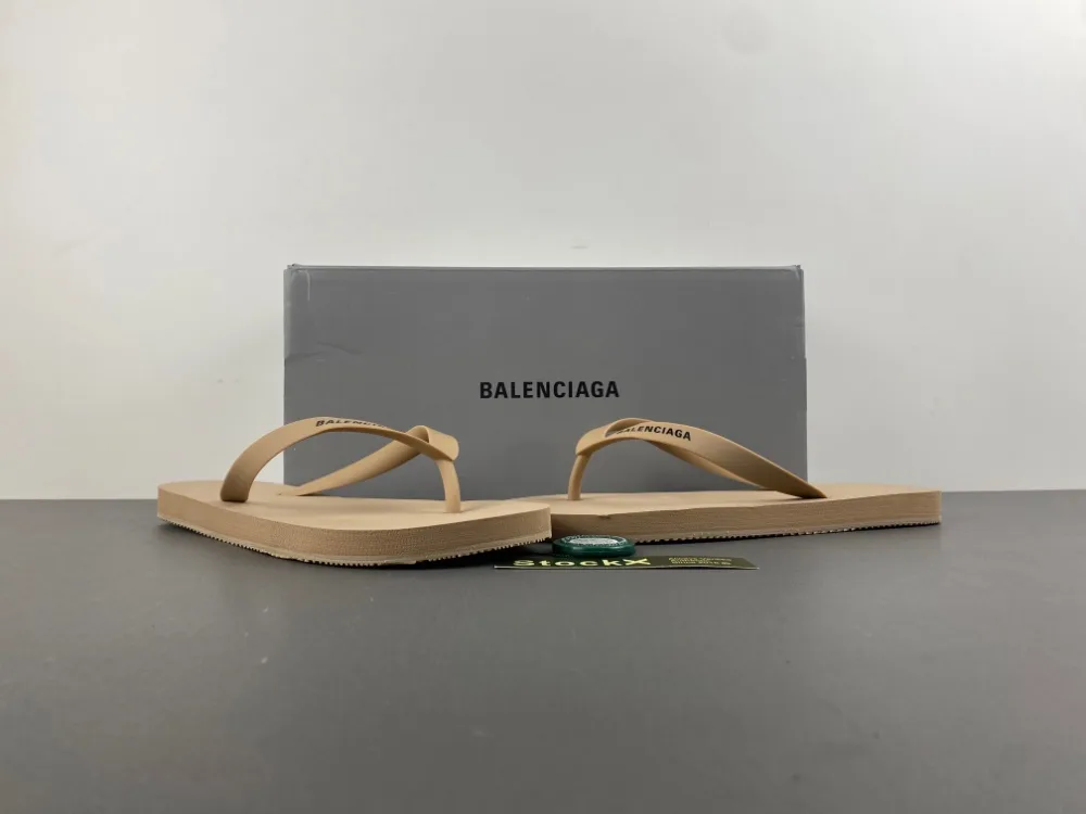 Balenciaga Flip-flops “Black Grey” — photo 14 of 19