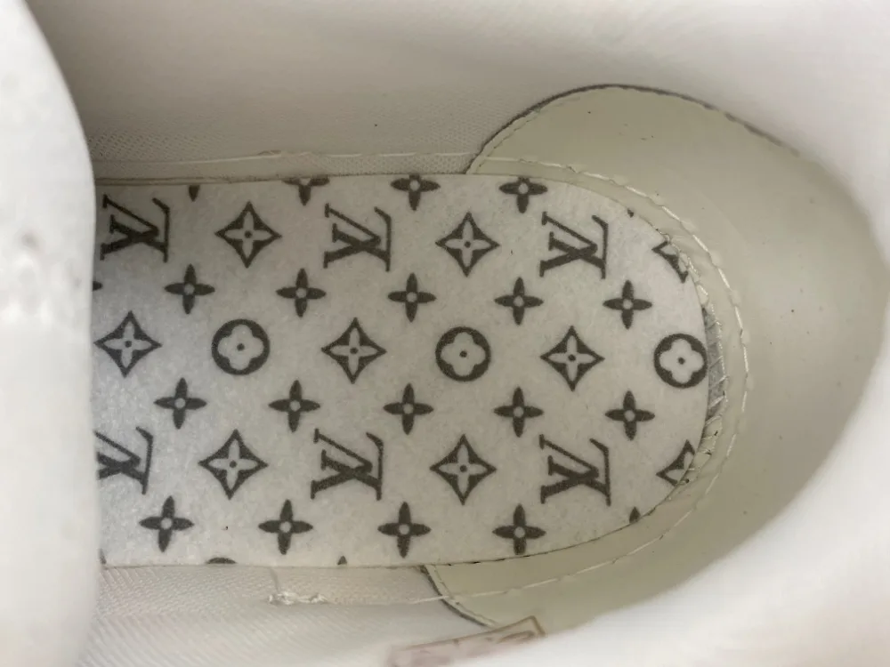 Louis Vuitton Trainer L “Full White” — photo 11 of 14