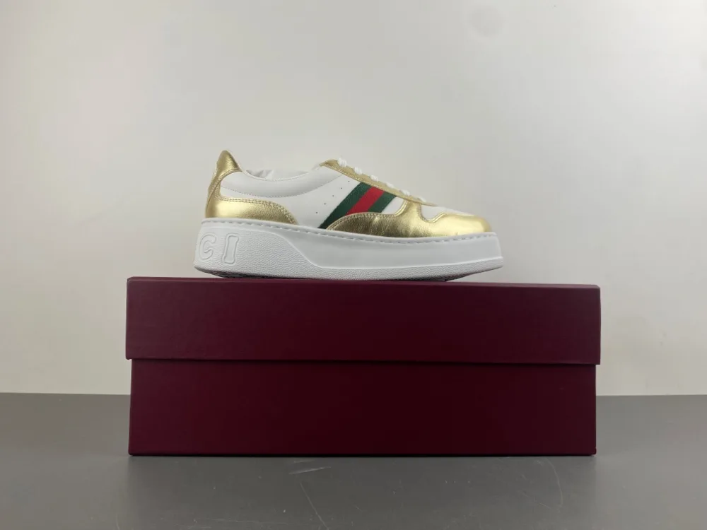 Gucci “White Gold Green Red” — photo 16 of 17