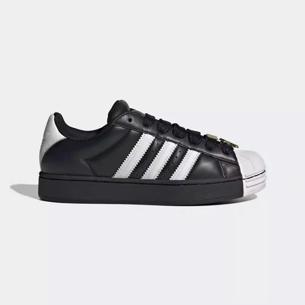 Adidas “Black” — photo 1 of 1