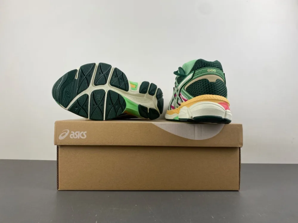 Asics Gel Cumulus 16 “Green Cream Ivory” — photo 15 of 34