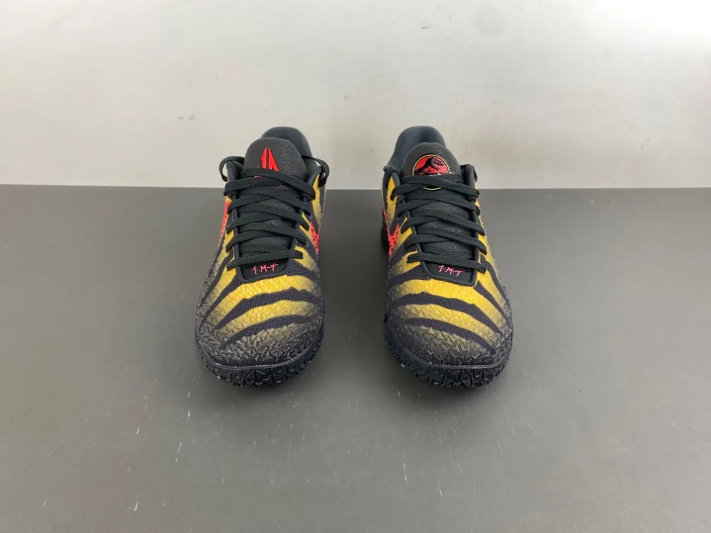 Nike Jurassic Park x Ja 3 Anthracite “Black Yellow Red” — photo 2 of 17