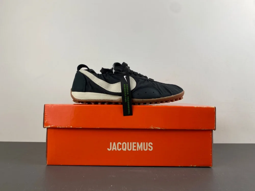 Nike Jacquemus x Jacumoon Shoe “Full Black White” — photo 8 of 17