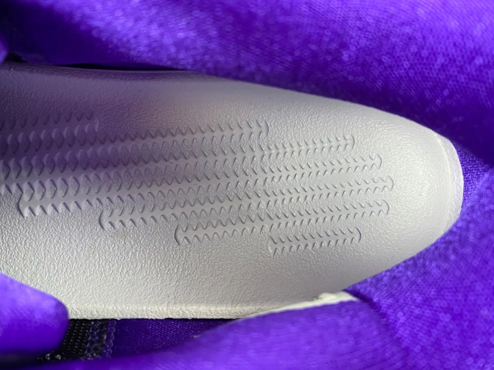 Nike Kobe 9 EM Protro Purple Dynasty “Purple” — photo 11 of 17