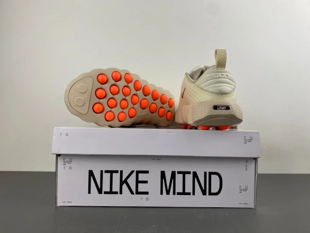 Nike Mind 002 “Light Khaki” — photo 14 of 16
