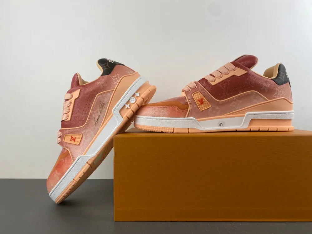Louis Vuitton Trainer “Red” — photo 14 of 18