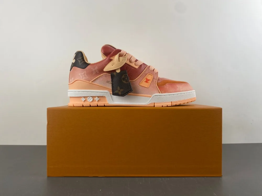 Louis Vuitton Trainer “Red” — photo 16 of 18