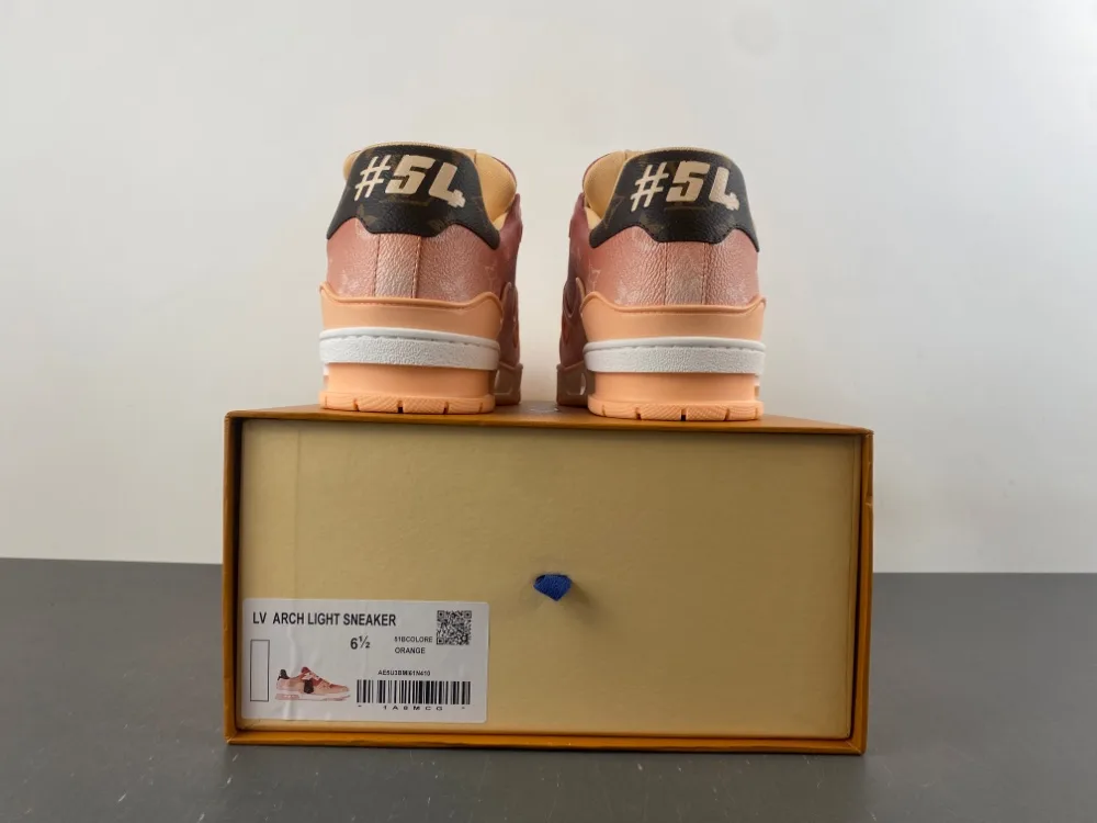 Louis Vuitton Trainer “Red” — photo 17 of 18