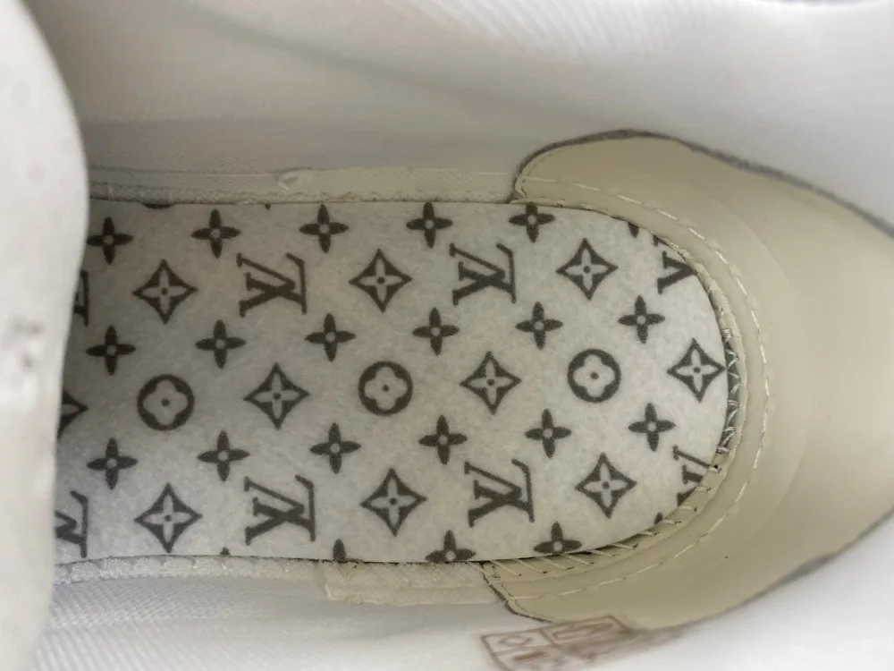 Louis Vuitton Trainer “Full White Blue” — photo 12 of 15
