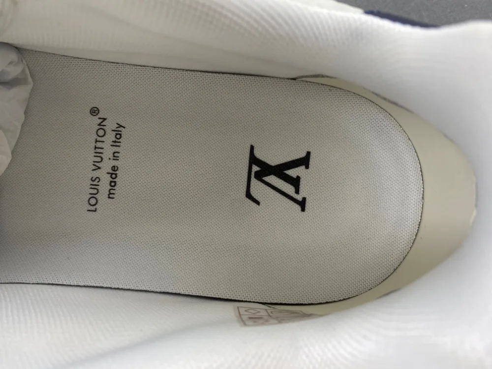 Louis Vuitton Trainer “Full White Blue” — photo 13 of 15