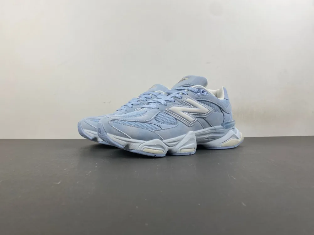 New Balance “Jade” — photo 1 of 17