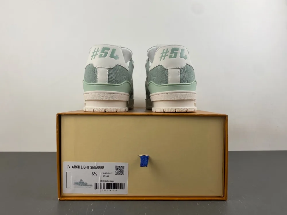 Louis Vuitton Trainer “Light Green White” — photo 8 of 17