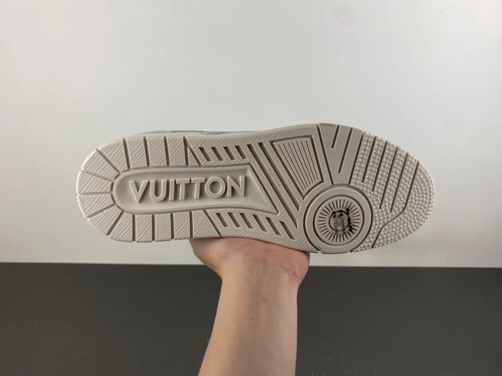 Louis Vuitton Trainer “Light Green White” — photo 15 of 17