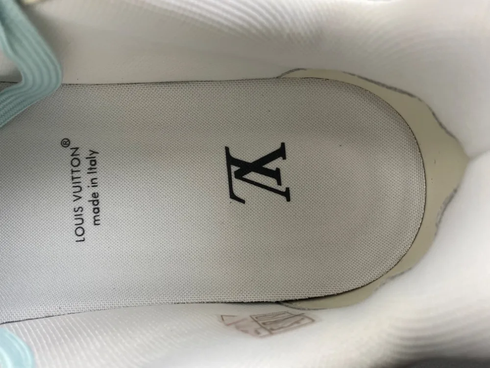Louis Vuitton Trainer “Light Green White” — photo 17 of 17