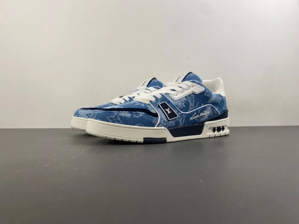 Louis Vuitton Trainer “Blue Dark Denim” — photo 1 of 17
