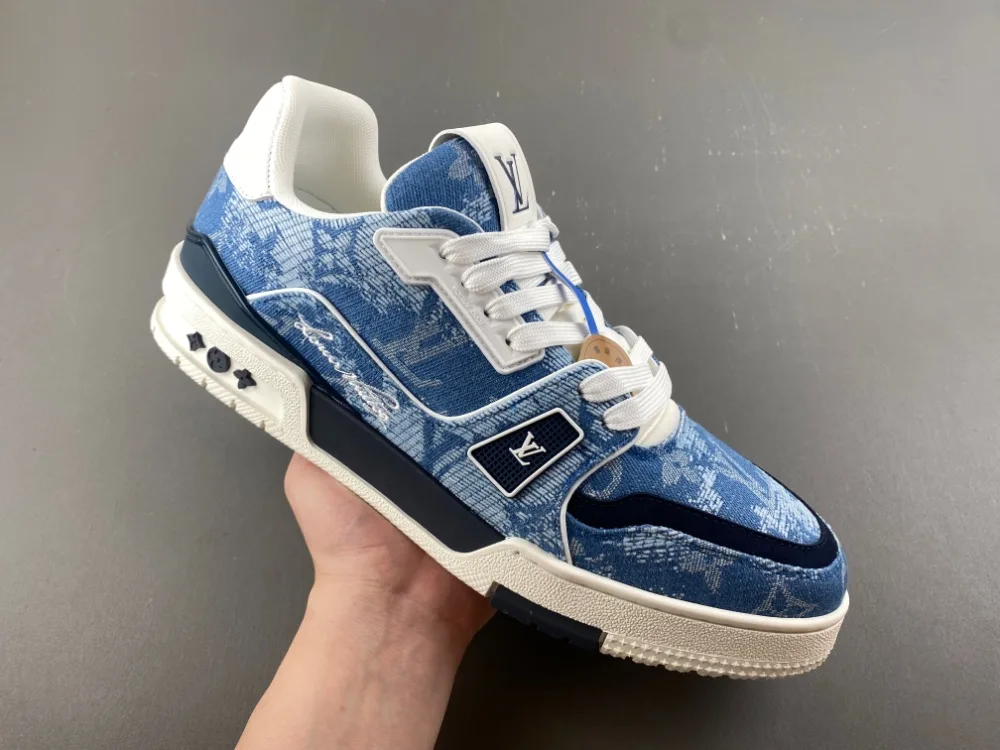 Louis Vuitton Trainer “Blue Dark Denim” — photo 2 of 17