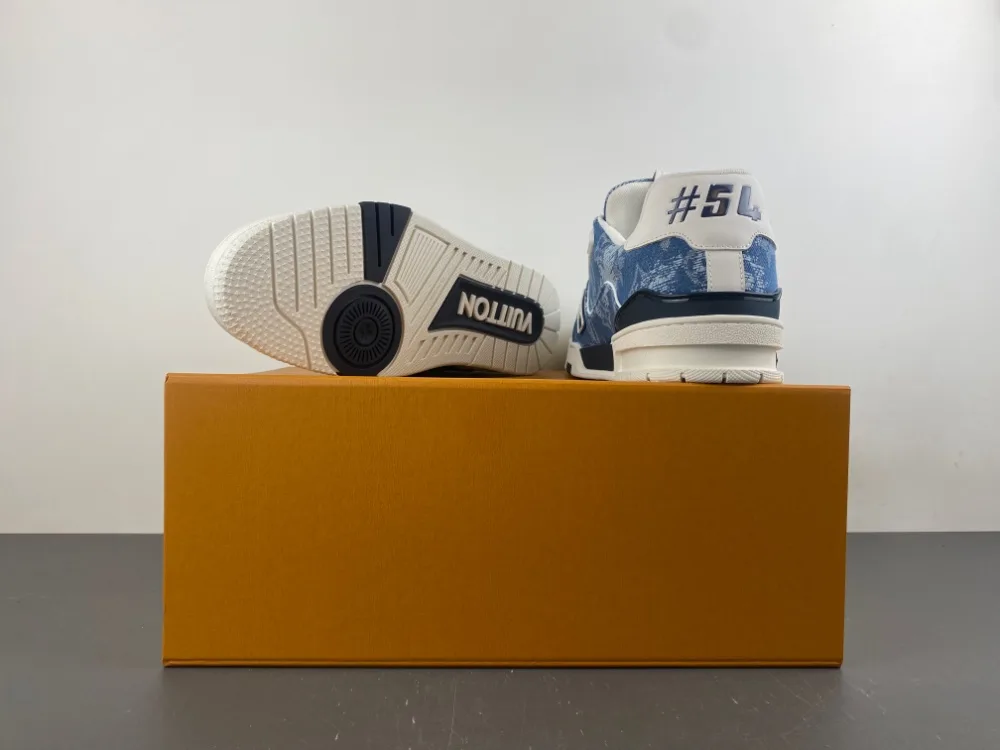 Louis Vuitton Trainer “Blue Dark Denim” — photo 14 of 17