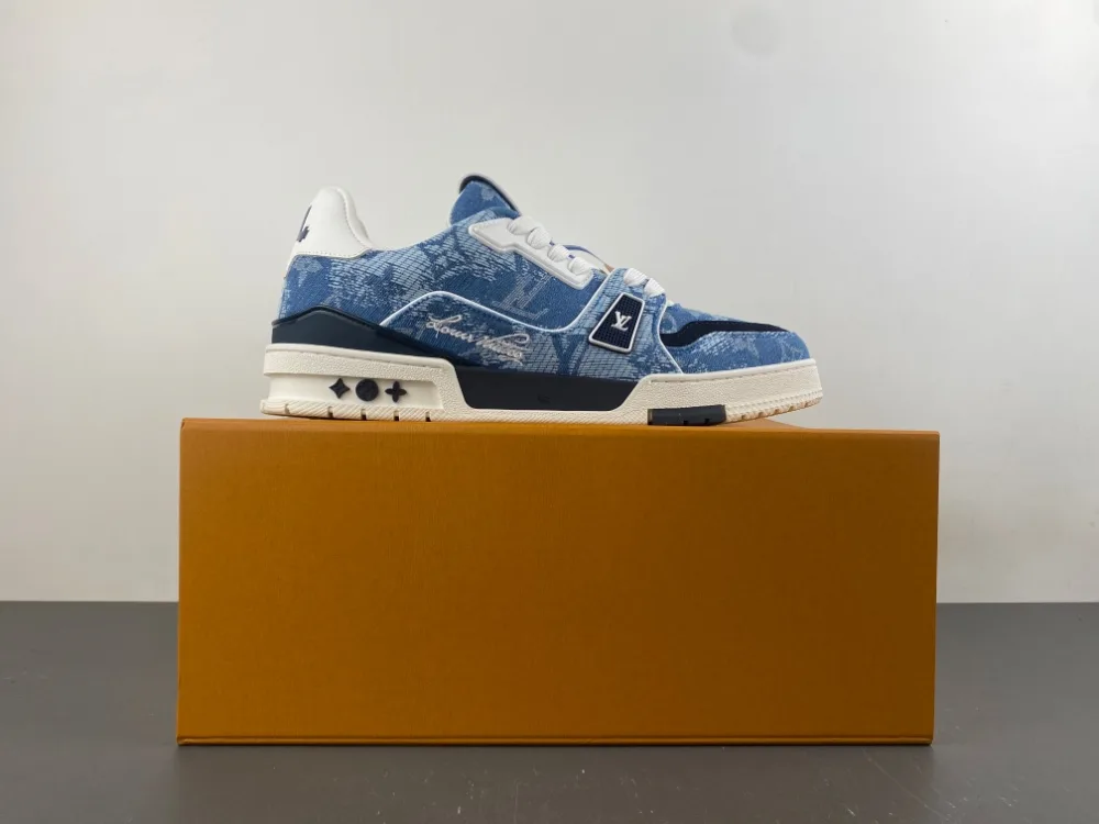Louis Vuitton Trainer “Blue Dark Denim” — photo 15 of 17