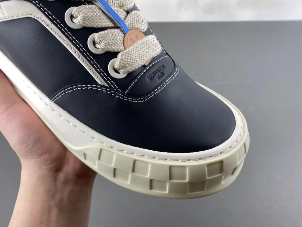 Louis Vuitton Trainer Sneaker Low “Black White” — photo 12 of 17