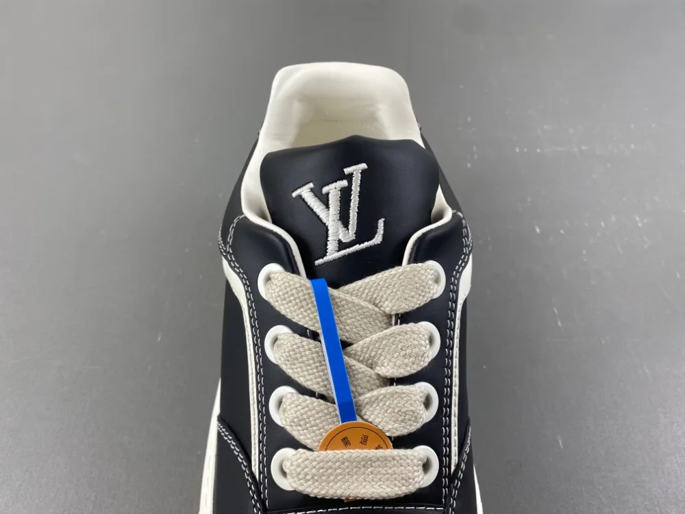 Louis Vuitton Trainer Sneaker Low “Black White” — photo 15 of 17