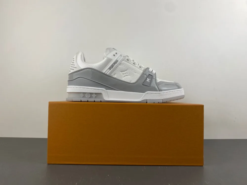 Louis Vuitton Trainer “White Grey” — photo 15 of 17