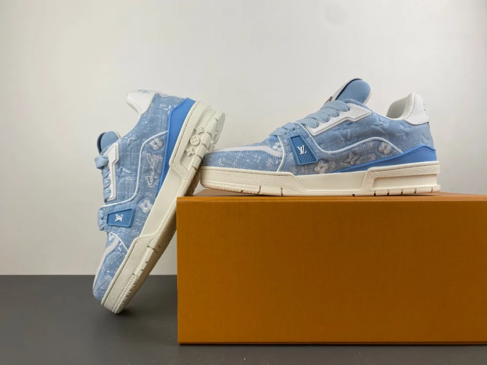 Louis Vuitton Trainer “Light Jade White” — photo 13 of 17