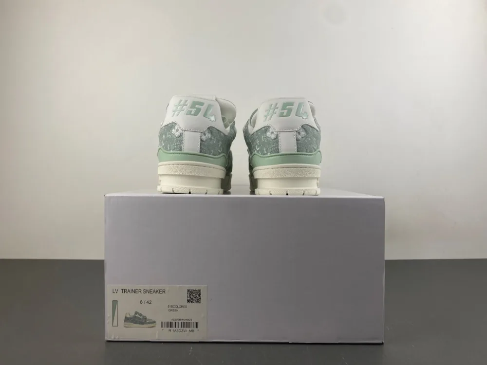 Louis Vuitton Trainer “Green White” — photo 17 of 17