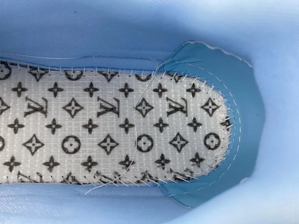 Louis Vuitton Trainer “Full Blue Multicolour” — photo 10 of 17
